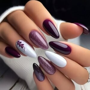 Your Nails Sparkle: Waterdrop Beauty and Enchanting Leaf Pattern!