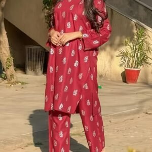 أناقة شرقية متكاملة: سحر التصميمات التراثية لكِ