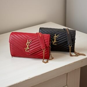 حقيبة "بيان الأناقة": رفيقتكِ لقمة التألق!