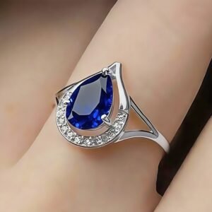 خاتم الدمعة الفاتن: أناقة تتألق في كل مناسبة