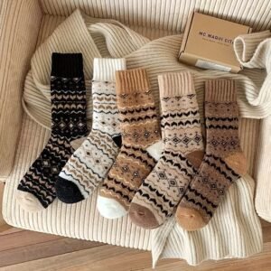 Boundless Warmth & Style: Luxury Winter Socks (5 Pairs)