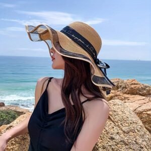 Charming Beach Hat: Unmatched Elegance Under the Sun!