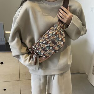 תיק מותן אלגנטי: נגיעת משבצות אופנתית לנוחותך היומיומית