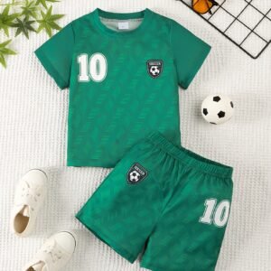 طقم بطل الملاعب: أناقة، راحة، وانطلاق!