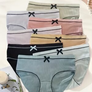 מארז תחתונים מהמם: 8 יחידות לנוחות וסטייל ללא גבולות!