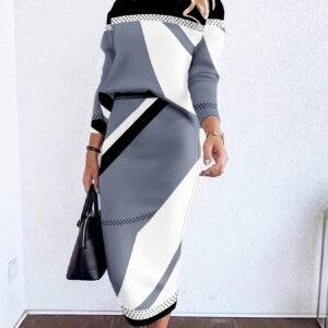 أناقة شتوية لا تُضاهى: طقم فستان الياقة العالية المحبوك بنقشة الأرجايل