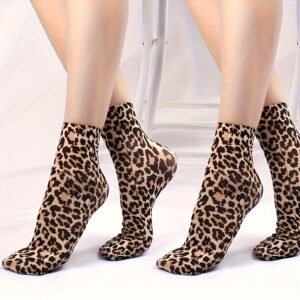 جوارب الكاحل بطبعة الفهد: لمسة أناقة جريئة لكل إطلالة!