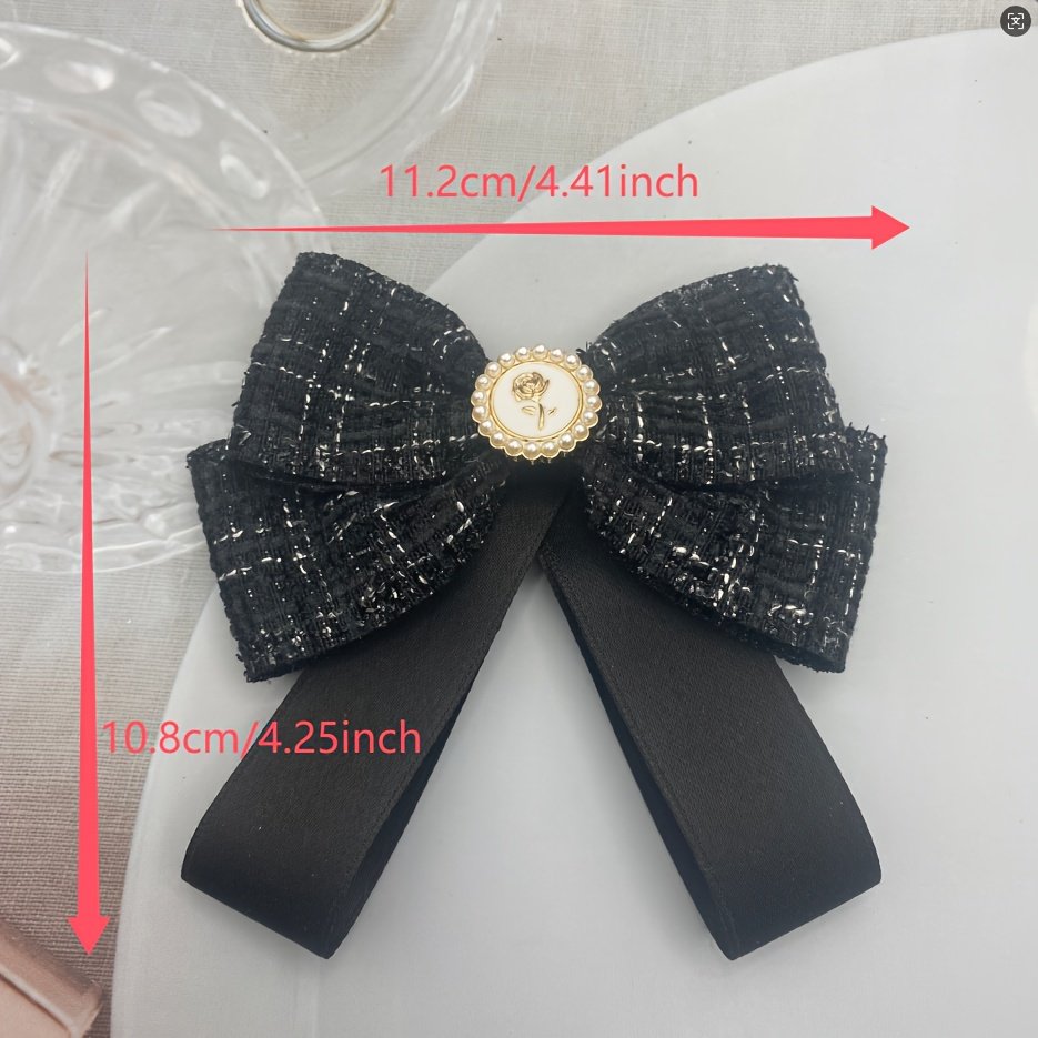 تألقي بلمسة فريدة: ربطة عنق كاروهات أنيقة لموسم الأناقة - الصورة 6