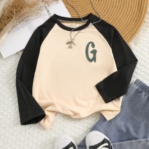 ברק וזינוק: טי שירט לבנים עם הדפס אותיות אופנתי ונוח!