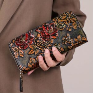 محفظة الزهور الأنيقة: لمسة فخامة تزهر في كل سهرة