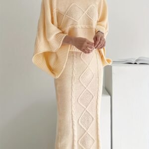 طقم أناقة الخريف والشتاء: فخامة الدفء لإطلالة متكاملة