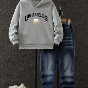 إطلالة "لوس أنجلوس": طقم الشتاء المثالي لفتيانك!