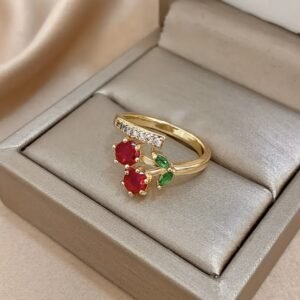 תזרחי בנגיעת אביב נצחית: טבעת פריחת הדובדבן המוזהבת!