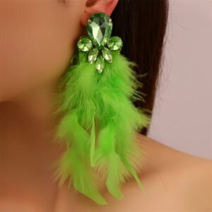 أقراط الريش الملونة الفاخرة: إطلالة آسرة لا تُنسى!