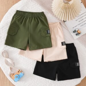 התחילו את הקיץ בסטייל! סט שלושה מכנסי קרגו קצרים לילדיכם