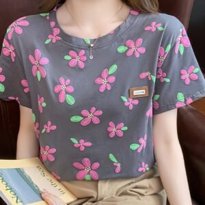 تألقي بجمال الطبيعة: تيشيرت الزهور ثلاثية الأبعاد لراحة وأناقة صيفية فائقة!