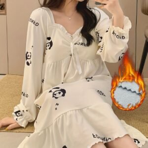 חום ואלגנטיות שאין כמותם: שמלת שינה פנדה חורפית אלגנטית!