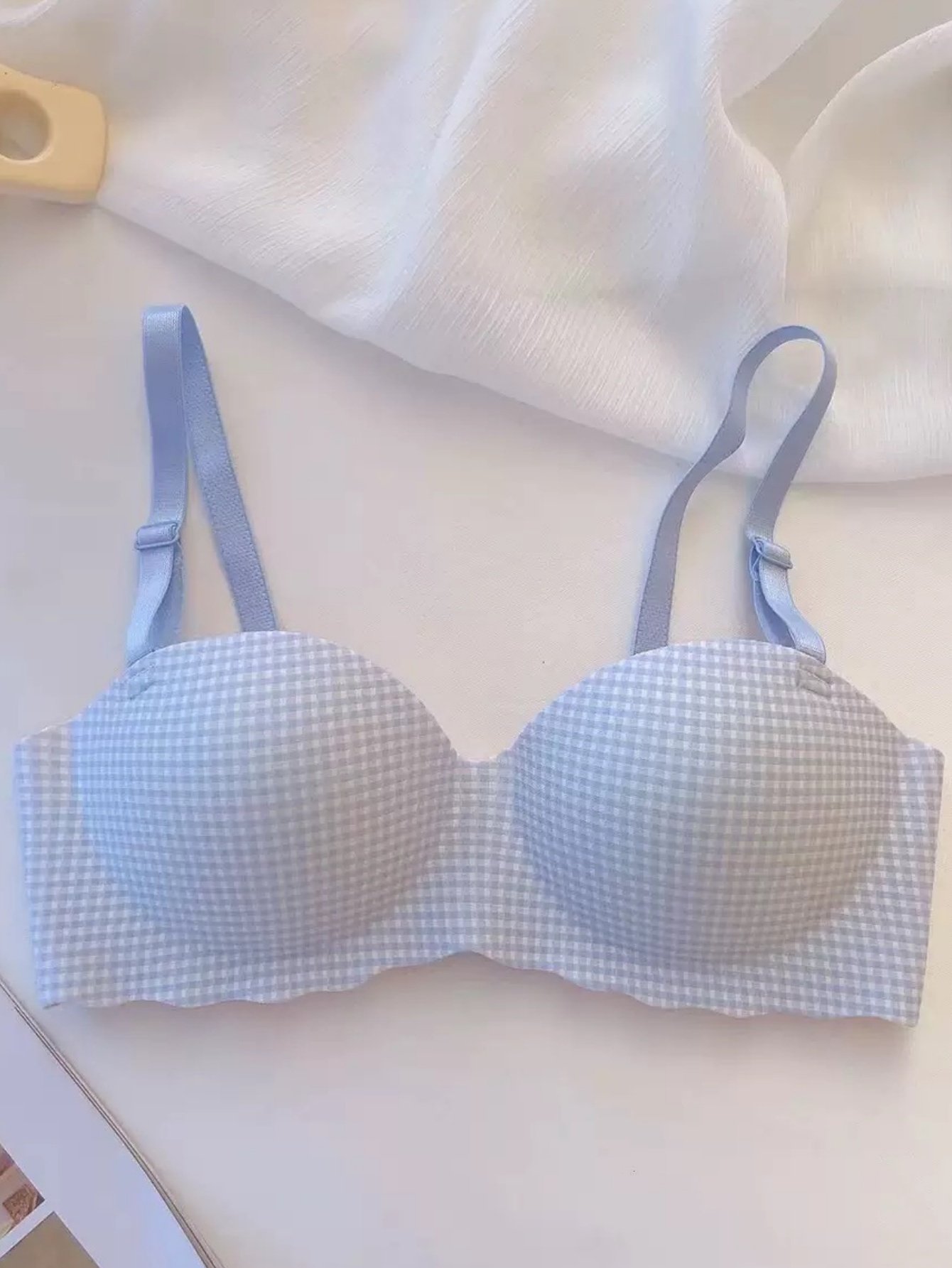 Your Daily Allure's Secret: The Comfortable & Lifting Wireless Plaid Bra! - Image 4