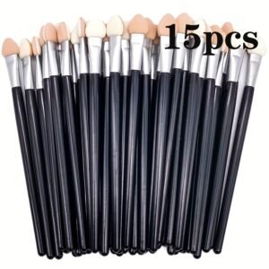 مجموعتك المتكاملة لعيون آسرة: فرش مكياج احترافية!