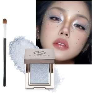 إشراقة جليدية: ظلال عيون زرقاء متلألئة تدوم طويلاً