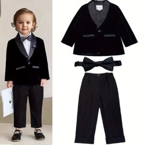 أناقة الأمير المخملية: طقم الحفلات الرسمي للأولاد