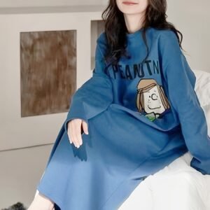 فستان الدفء والأناقة: رفيق لياليكِ الشتوية المريحة