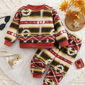 Warmth & Joy: The Stylish Winter Set for Your Little Heroes!