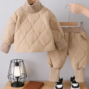 طقم الشتاء الفاخر: دفء وأناقة لا مثيل لهما لأميرك الصغير!