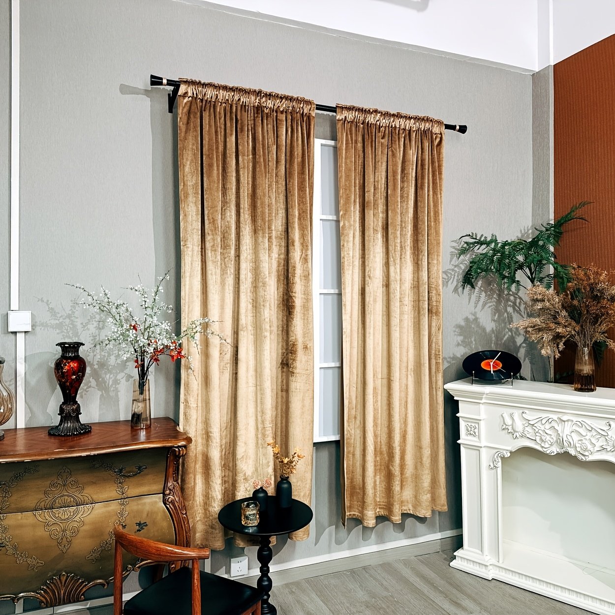 וילונות קטיפה יוקרתיים מבריקים: אלגנטיות רב-גונית לכל פינה – תמונה 12