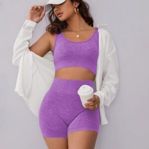 הבריקי בסגול: סט ספורט נשים חלק לביצועים ללא תחרות