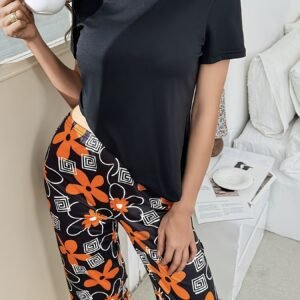 A Delightful Look for Perfect Comfort: Women's Floral Print Pajama Set