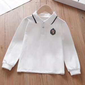 أناقة صغارك بأجمل حلة: قميص الأولاد المريح والعصري!