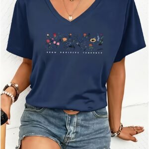 أناقة الصيف المزهرة: تيشيرت V-Neck بتصميم رومانسي فريد!