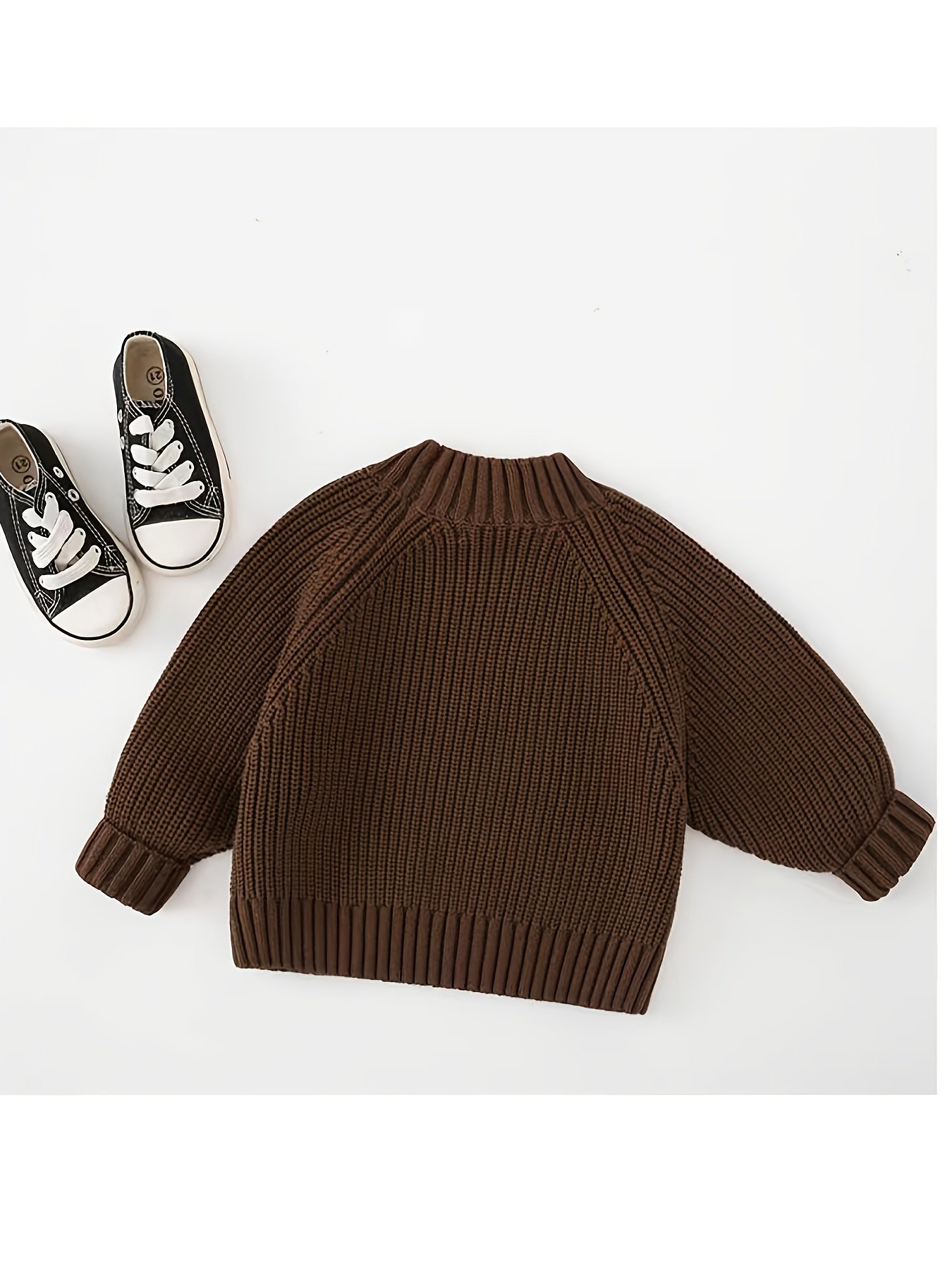 חום שאין כדוגמתו וסטייל עכשווי: סריג ילדים בצבע קפה לעונות הקרות! – תמונה 2