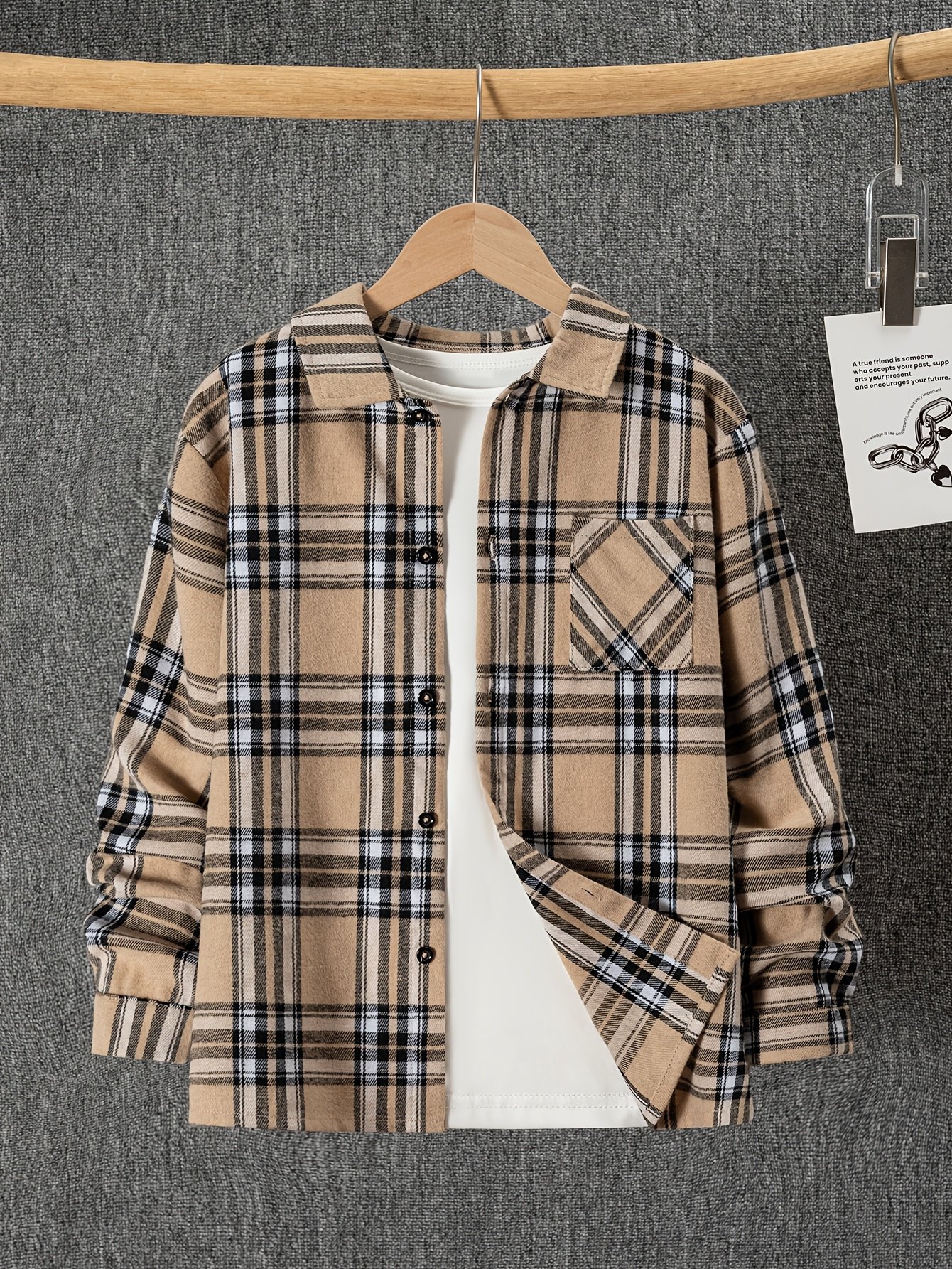 חולצת משבצות קלאסית ואלגנטית לילדים: נוחות וכיף לקטנטנים!