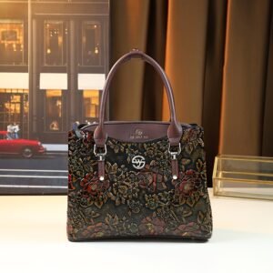 أناقة الزمن الجميل: حقيبة الزهور العتيقة الفاخرة