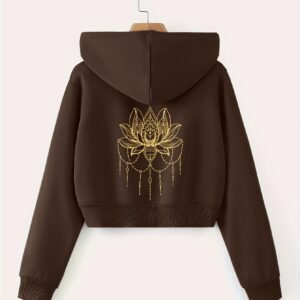 أناقة الدفء: جاكيت هودي نسائي بتصميم هندسي عصري