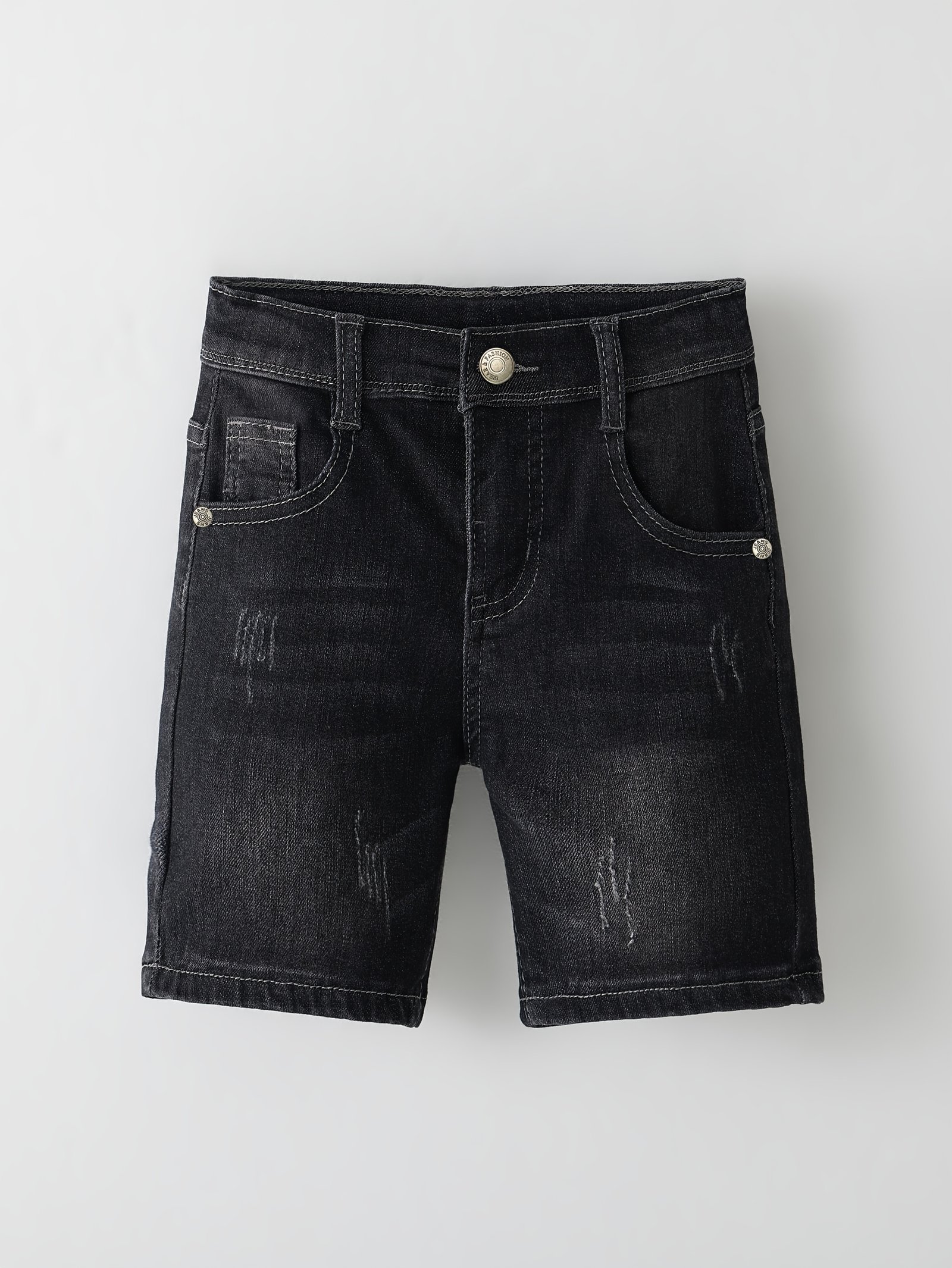 שורט ג'ינס שחור לבנים: נוחות, סטייל וכיף ללא גבולות!