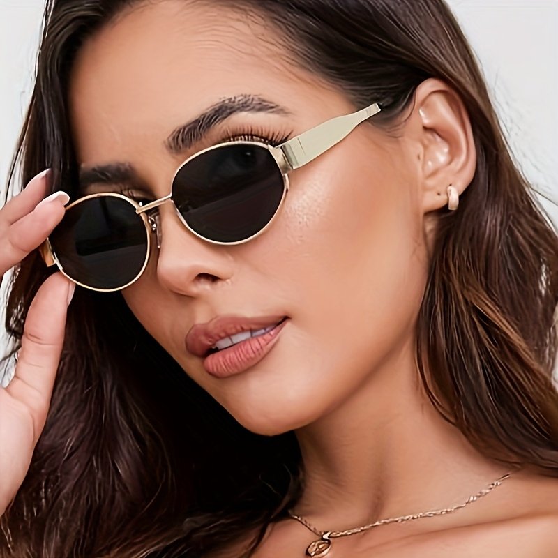 Golden Retro Sunglasses: The Touch of Elegance You're Looking For - Image 2