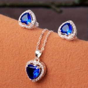 همسة قلب متلألئة: طقم الأناقة الرومانسية