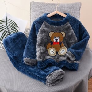 חמימות וכיף: סט דוב חורפי לילד המפונק שלך!