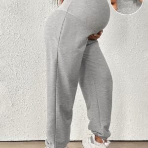 Comfort and Style for Your Pregnancy: Wide Maternity Pants with Adjustable Belt!