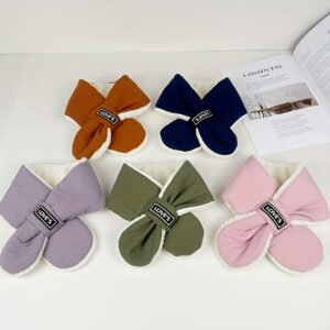 وداعاً لبرد الشتاء! وشاح الدفء والأناقة لطفلك الصغير.