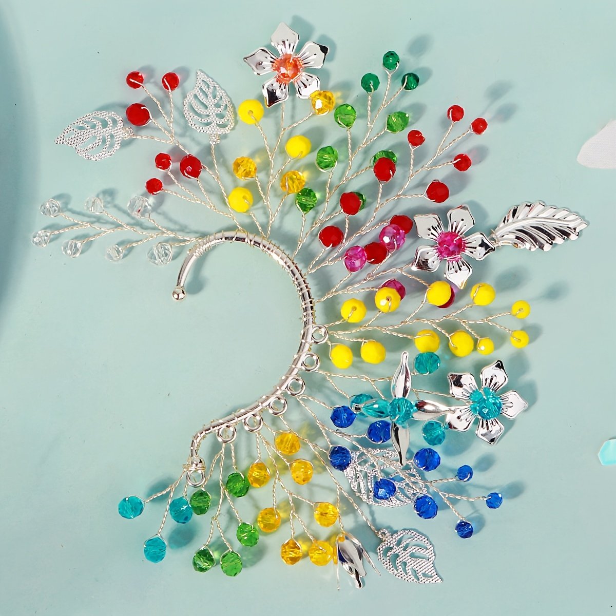 أقراط الأذن الخرافية الملونة: سحر الإطلالة العصرية بلا ثقب! - الصورة 4