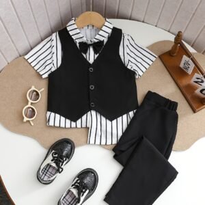 أمير الأناقة الصيفية: بدلة رسمية لا تُنسى لطفلك!