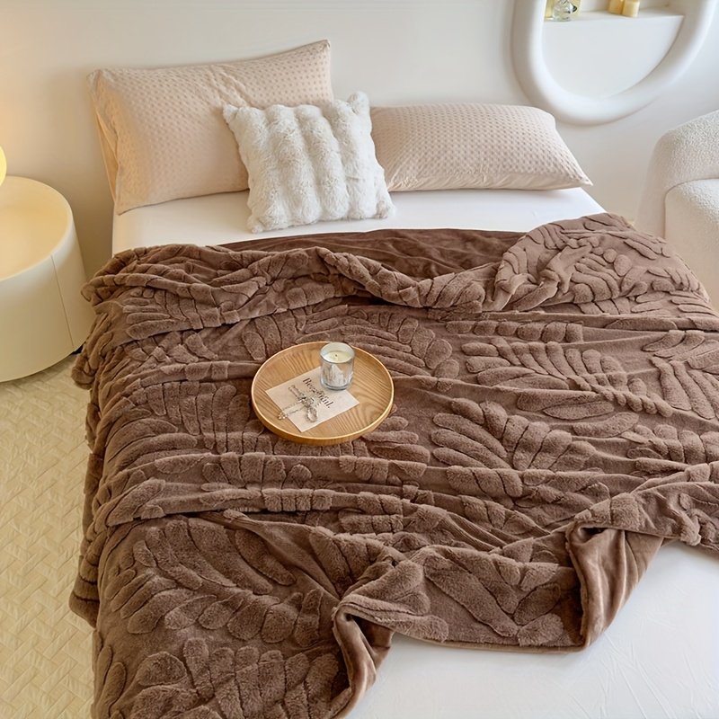 חמימות חורפית יוקרתית: שמיכת ז'קרד קטיפת חלב בהדפס עלי בננה! – תמונה 9