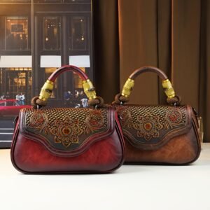 سحر الأناقة العتيقة: حقيبة الزهور الذهبية