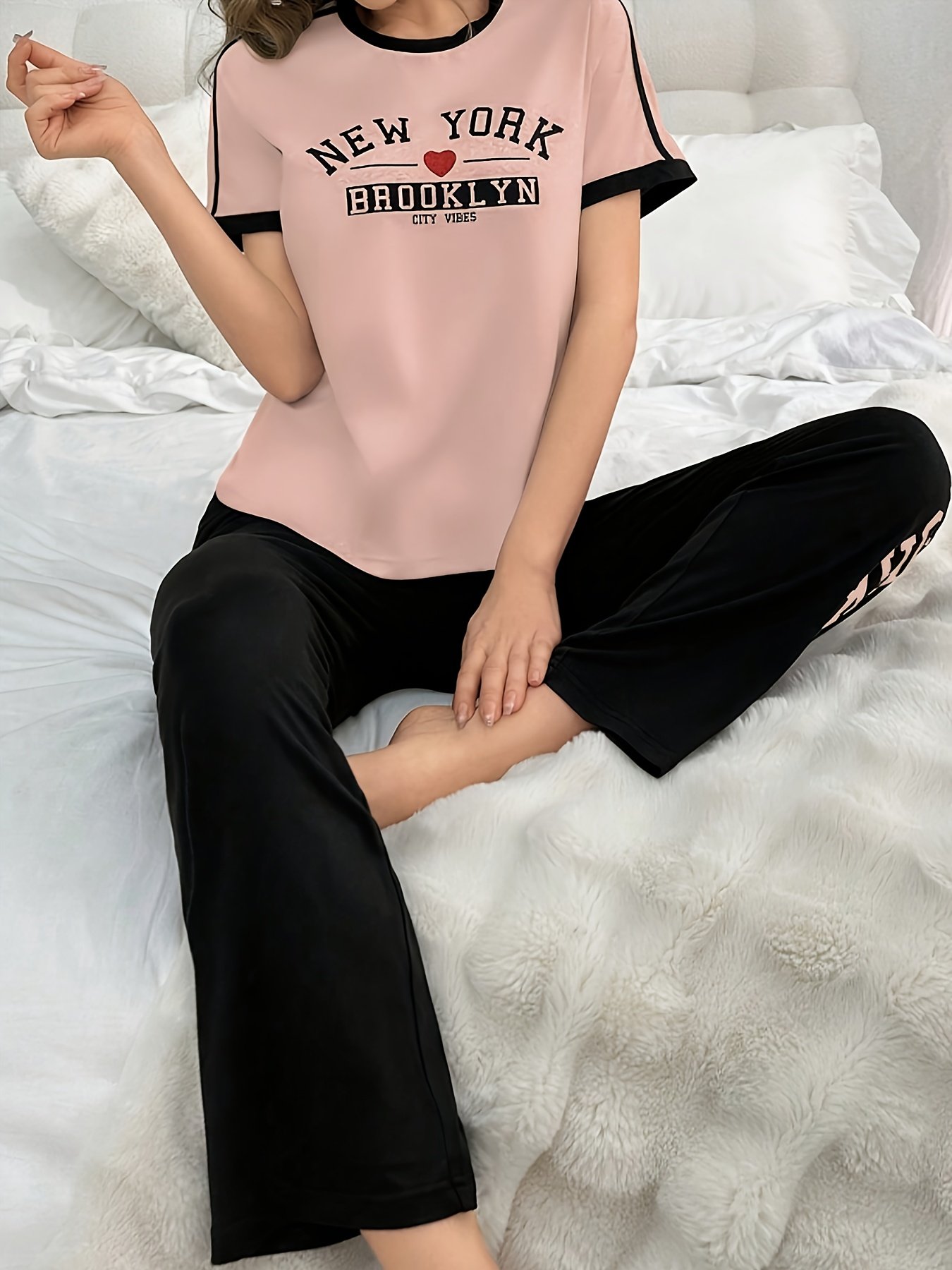 פינוק ביתי שאי אפשר לעמוד בפניו: סט פיג'מה של אלגנטיות ונוחות – תמונה 3