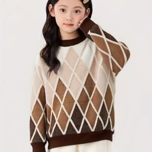 كنزة الألماس الشتوية: دفء وأناقة بروح فنية للمراهقين والأطفال!