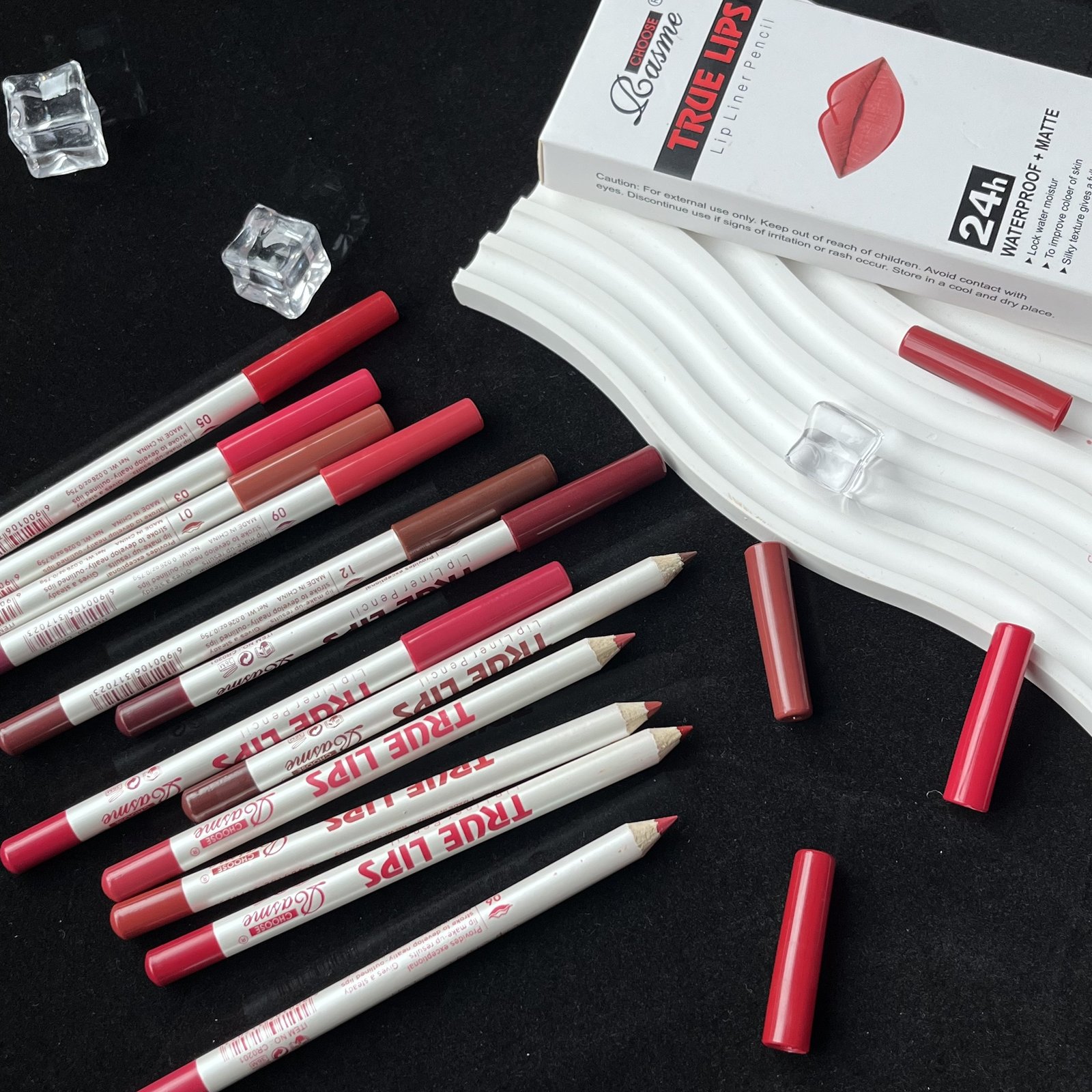 סט השפתיים המאט היוקרתי: מגדיר מחדש אלגנטיות ועמידות – תמונה 2